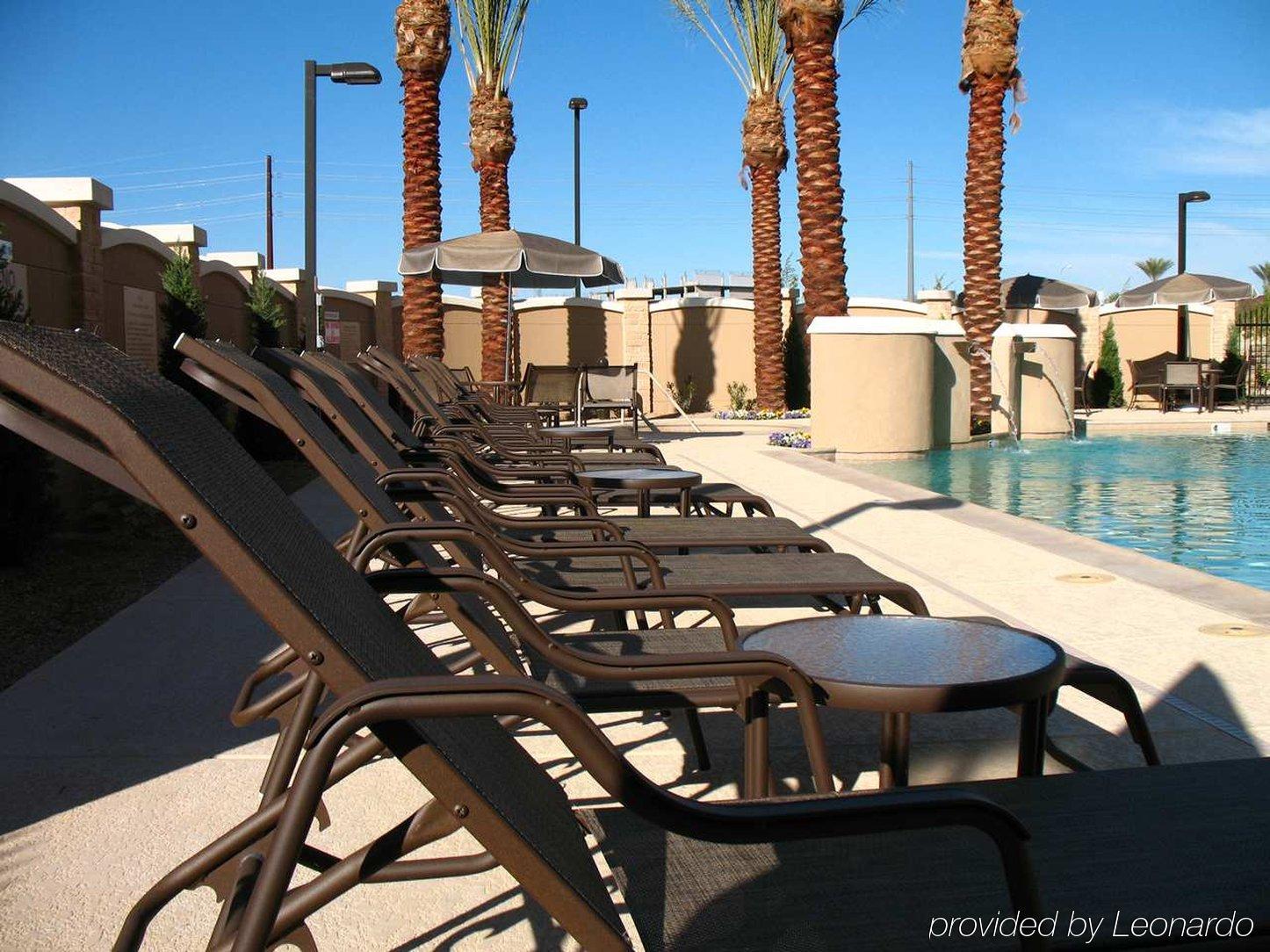 Hilton Phoenix צ'נדלר מתקנים תמונה