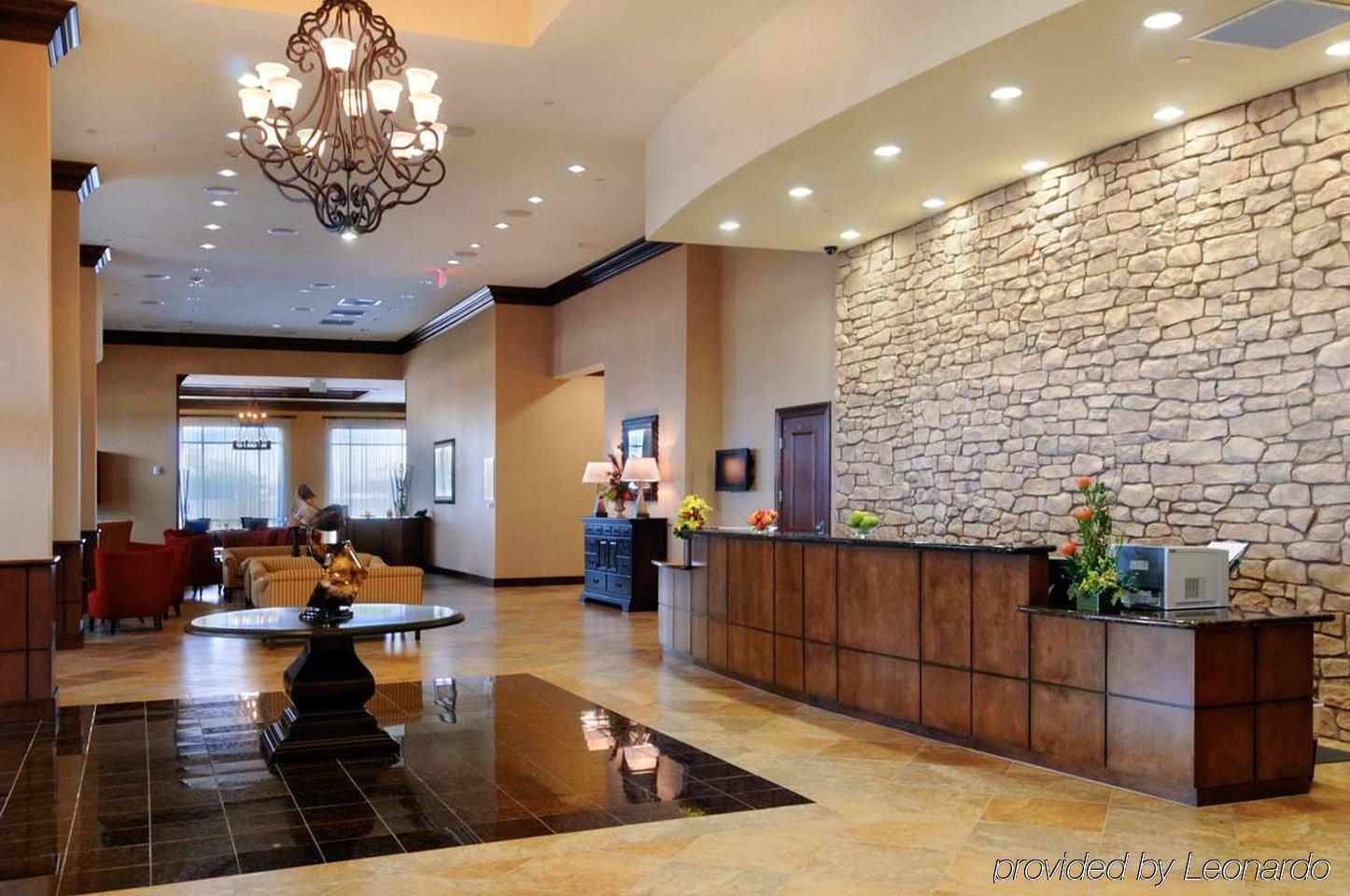 Hilton Phoenix צ'נדלר מראה פנימי תמונה